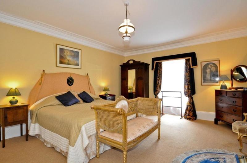 Errisbeg House B&B Roundstone Room photo